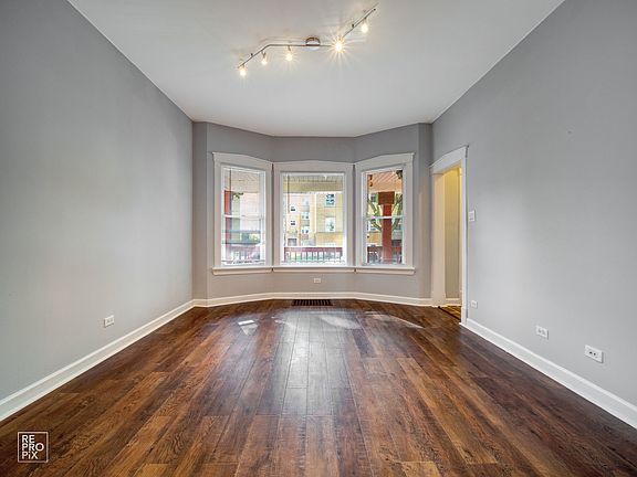 3rd image of 4425 N Saint Louis Ave