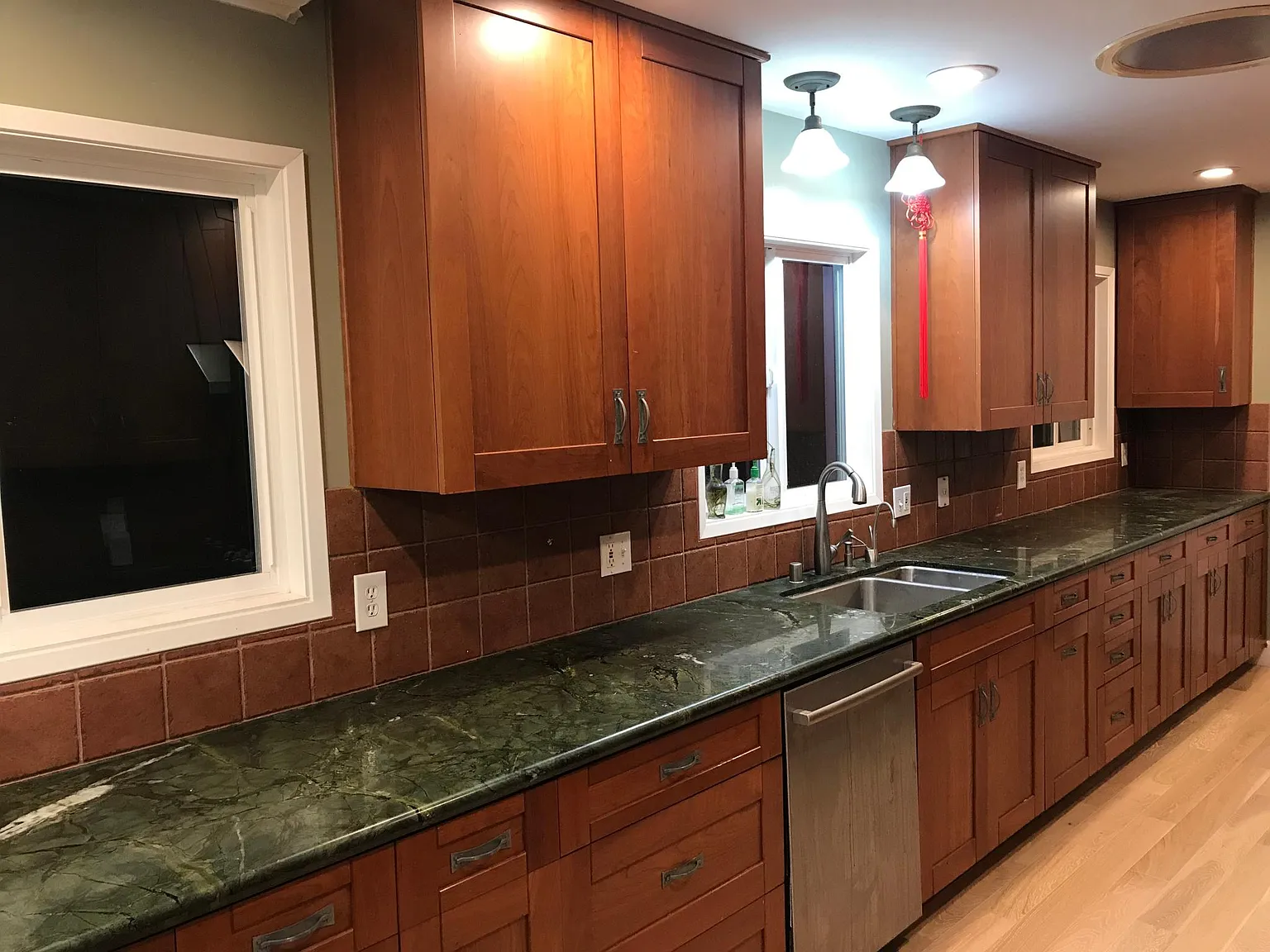 3 bed, 1450 sqft, $6,295 — Photo 3