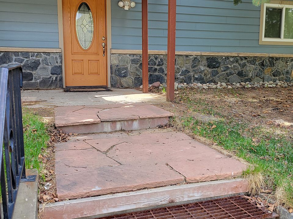 Entrance walkway
