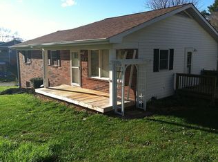216 Alpha St, Marion, VA 24354