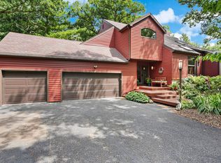 6239 Trail Ridge Ct, Oregon, WI 53575