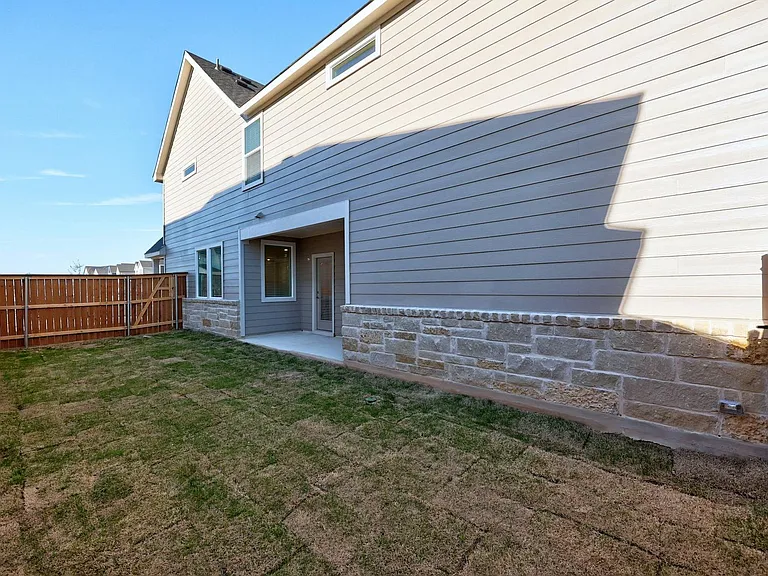 2301 Wallin Bradley Dr — Photo 29