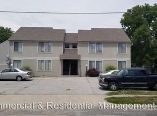 215 W Main St APT A, Smithville, MO 64089