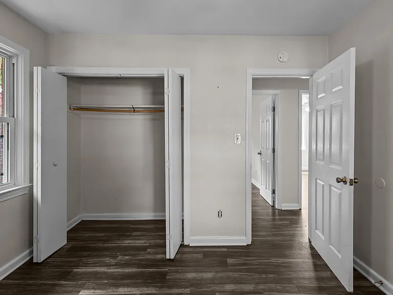 1720 W 48th St — Photo 34