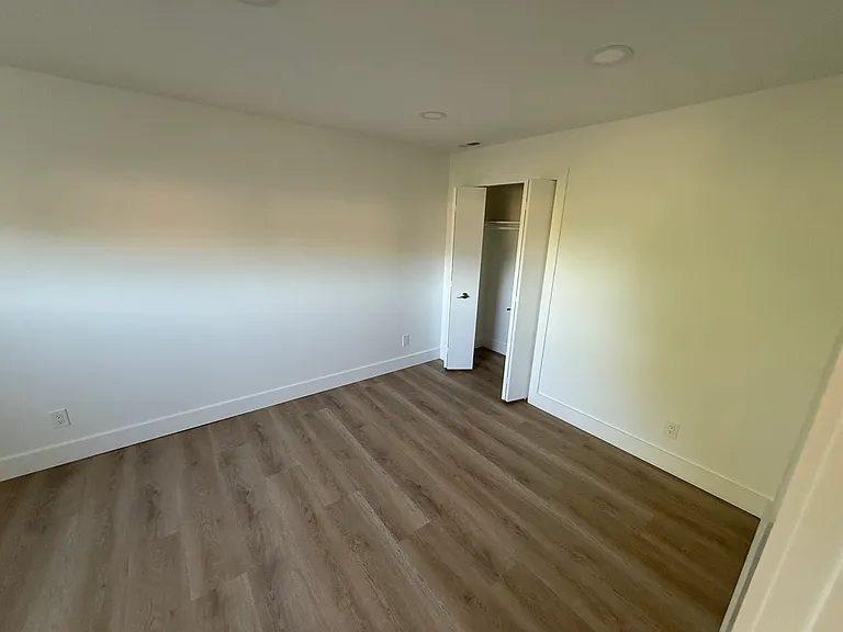 5701 State Rd #1UP — Photo 10