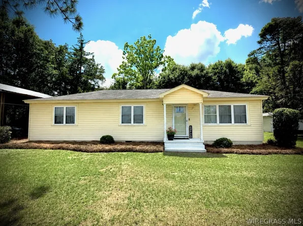 211 N King St, Samson, AL 36477