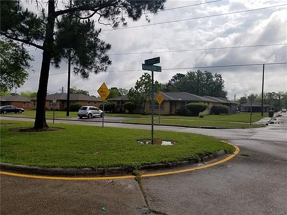3rd image of 1313 N Goos Blvd