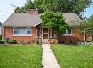 117 E Tyler St, Oswego, IL 60543