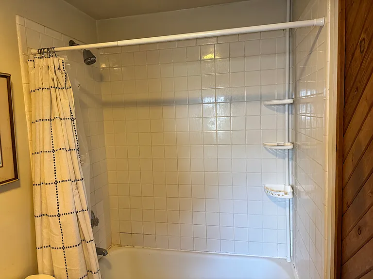 717 N Tioga St #B — Photo 27
