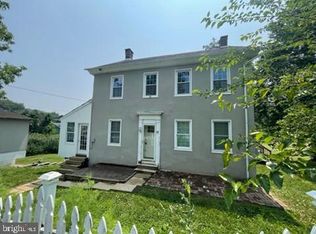 1109 Ironstone Dr, Boyertown, PA 19512