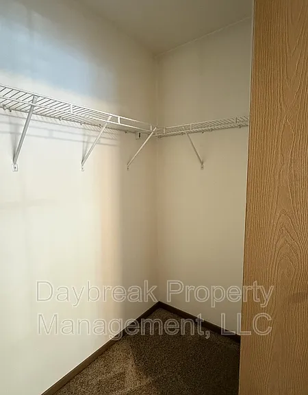 317 16th St S #4 — Photo 15