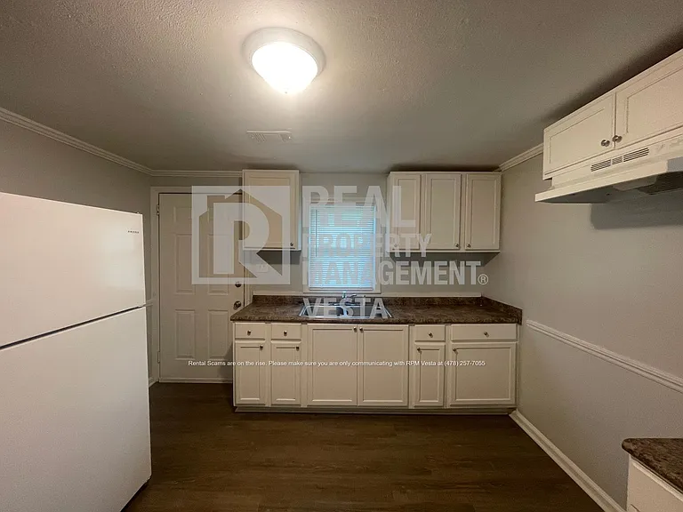 5624 Swymer Dr #B — Photo 4