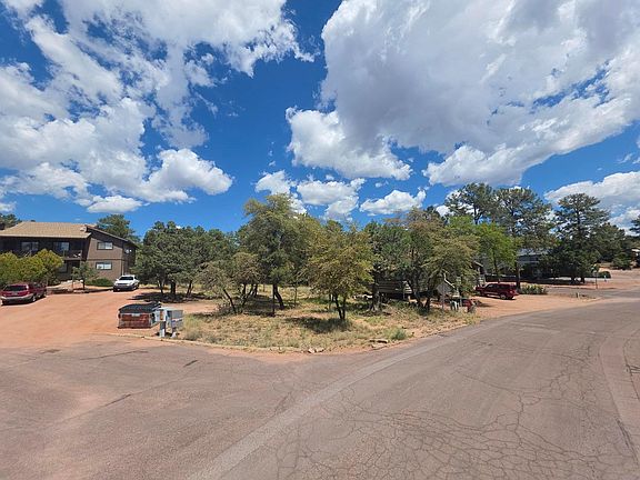 2nd image of 622 N Ponderosa Cir