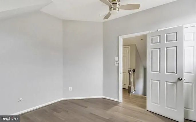 214 Hart Mews — Photo 23