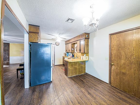 5th image of 4609 W 18th Ave