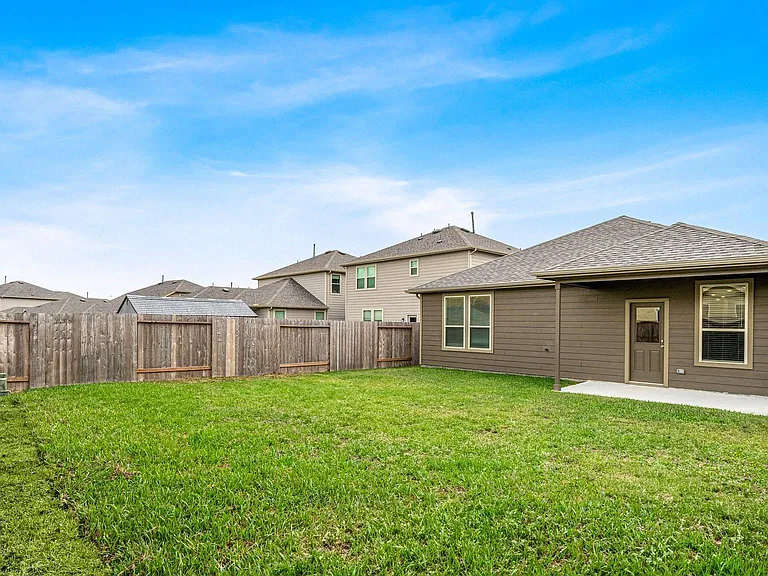 13582 Myrtle Gardens Blvd — Photo 22