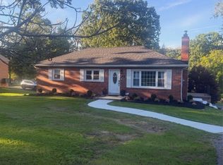 109 Eakin Dr, Beaver, PA 15009