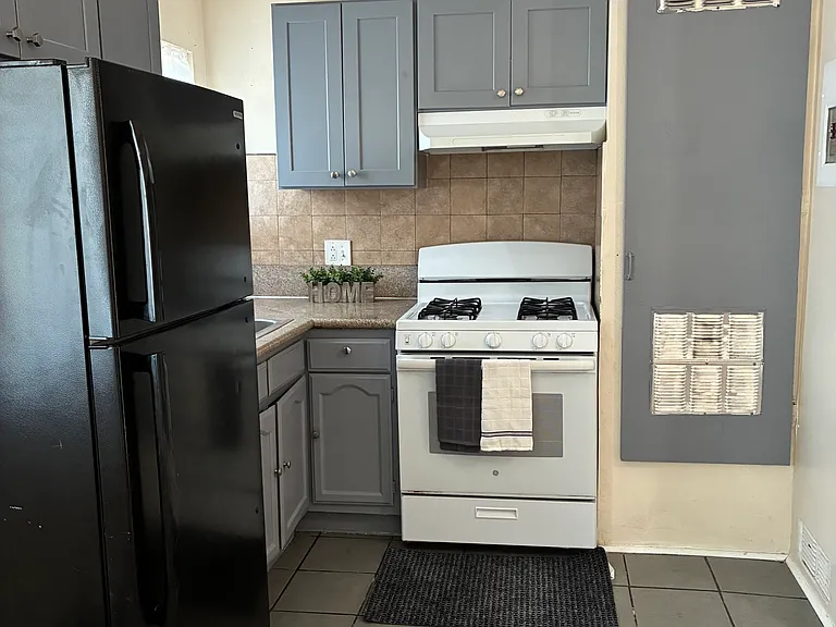 2938 W Avenue 36 #7 — Photo 2