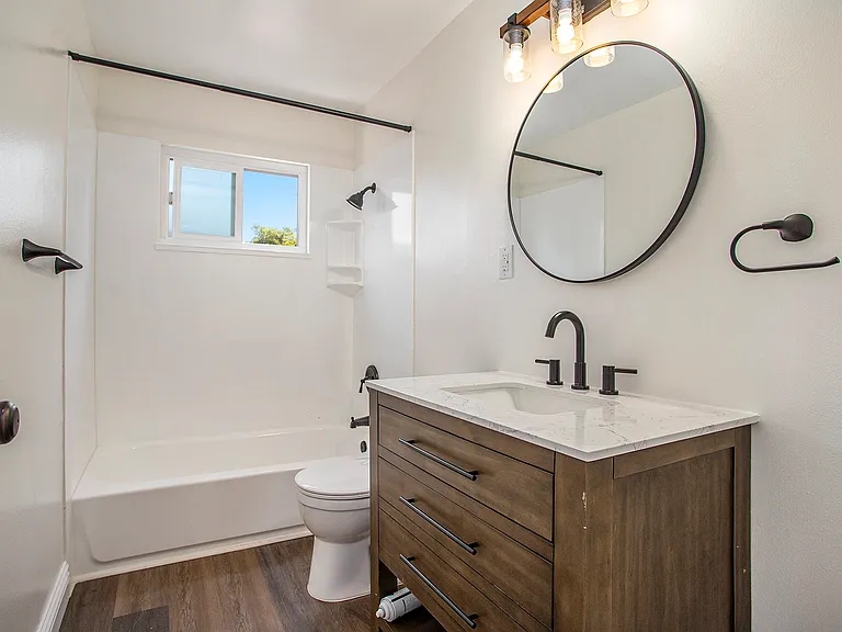 1731 Gelbke Ln — Photo 11