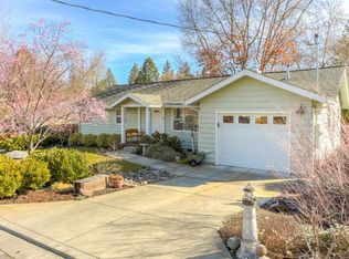 630 Ray Ln, Ashland, OR 97520