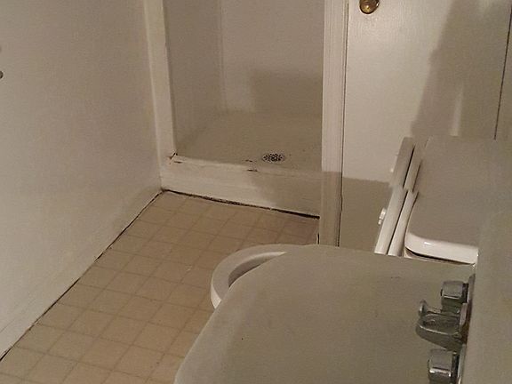 3rd image of 2209 Washington St E APT D