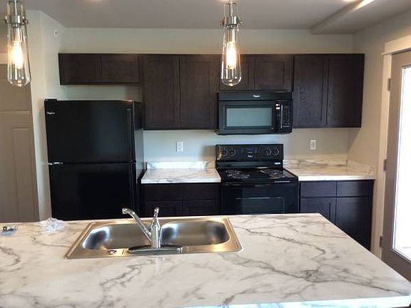3rd image of 368 Enterprise Blvd Unit 4
