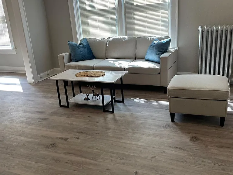 Welcome to 11118 Clifton Ave, Cleveland's premier apartment community. — Photo 2