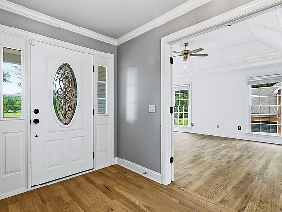 3rd image of 5058 Windland Dr