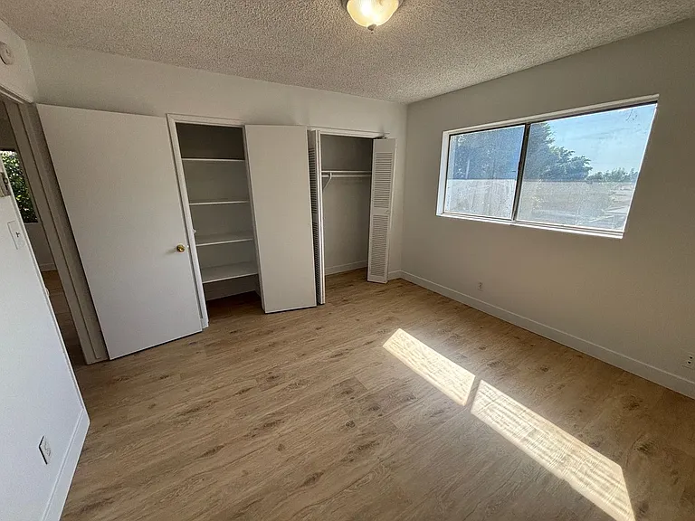 915 Mount Olive Dr — Photo 7