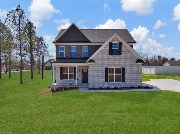 338 Wynnfall Dr, Lexington, NC 27295