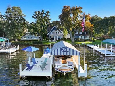 W3240 Park Dr, Lake Geneva, WI, 53147