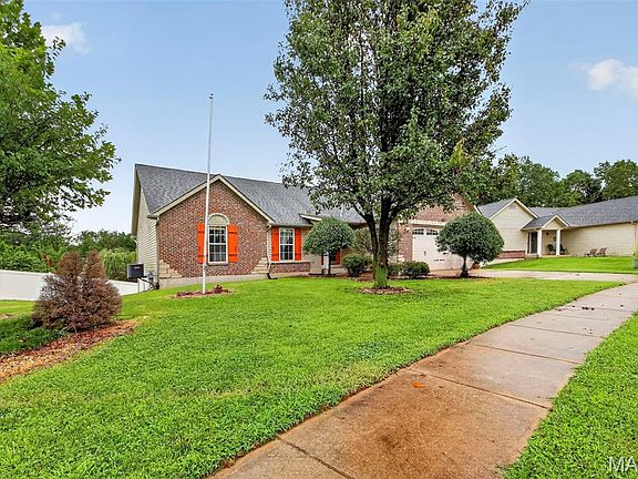 3rd image of 127 Quail Creek Dr
