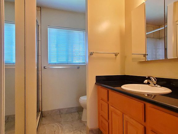 5th image of 3036-3024 Huff Ave #27