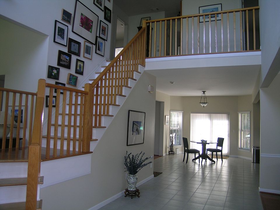 Atrium foyer