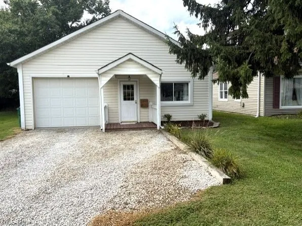 5070 Glenn Lodge Rd, Mentor, OH 44060
