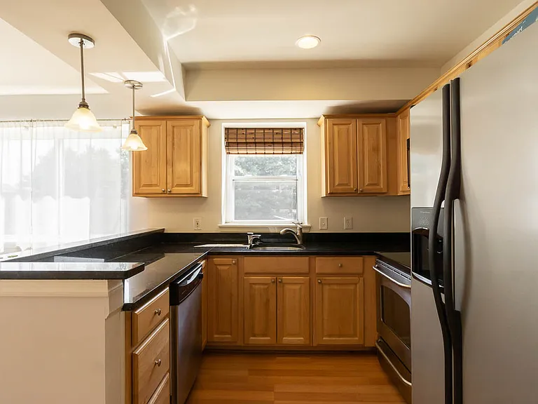 1310 Congress St SE #303 — Photo 4