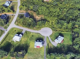 29 Finno Ct, Prospect, CT 06712