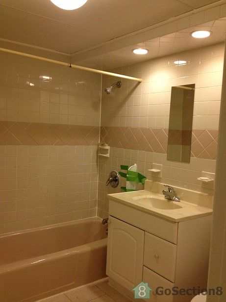 1st image of 159 South St APT 4
