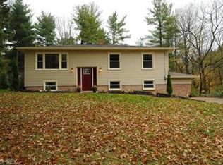 8790 Wonderland Ave NW, Clinton, OH 44216
