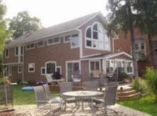 327 N North Shore Dr, Lake Orion, MI 48362