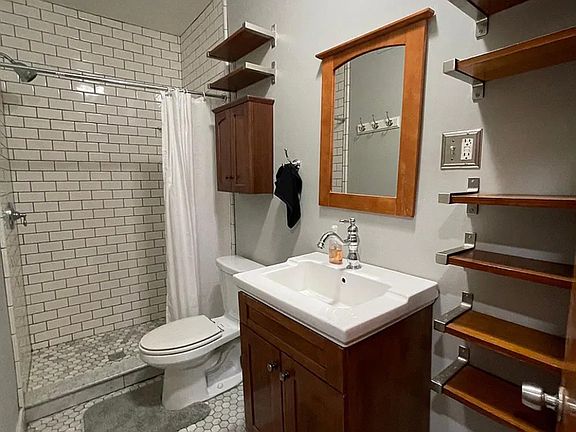 3rd image of 476 Prentis St #3