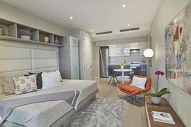 Rented by R New York