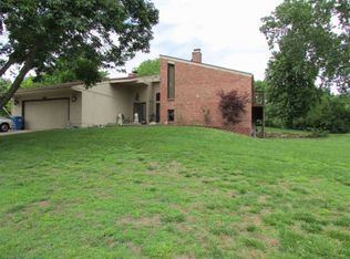 7146 SW Wattling Ct, Topeka, KS 66614