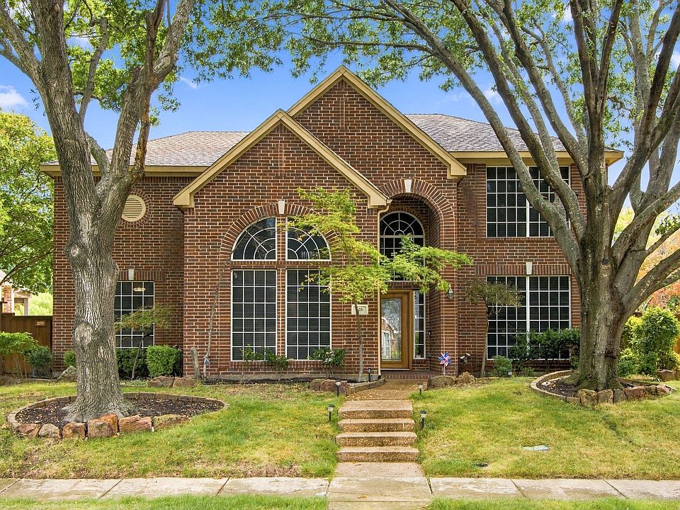 1st image of 816 Rolling Meadows Ct