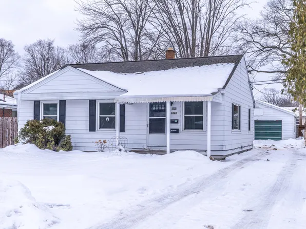 1060 Green St, Muskegon, MI 49442