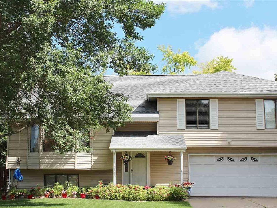 1st image of 501 E 29th St