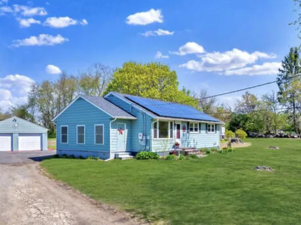 892 Monmouth Rd, Cream Ridge, NJ 08514