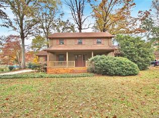 326 Oakwood Dr, Mount Holly, NC 28120