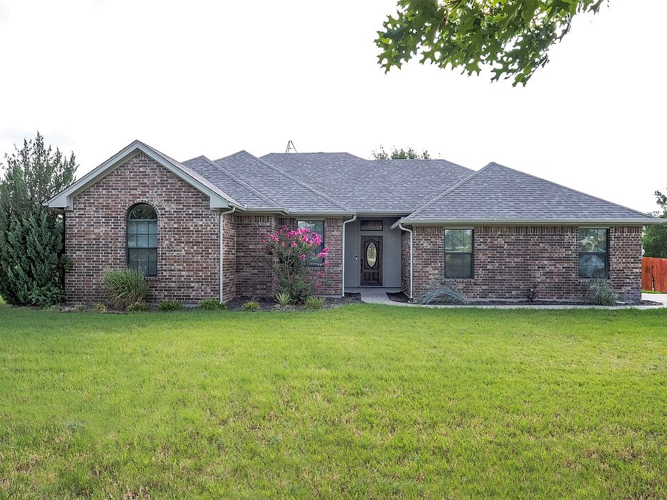 1st image of 131 Sunray Ct