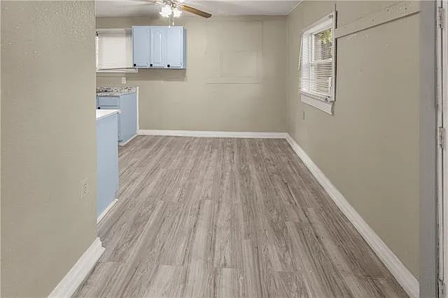 402 Deckbar Ave — Photo 4